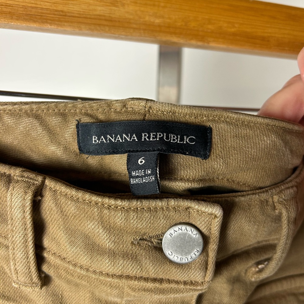 Banana Republic Khaki Button-Down Midi Skirt Size 6 - Picture 3 of 8